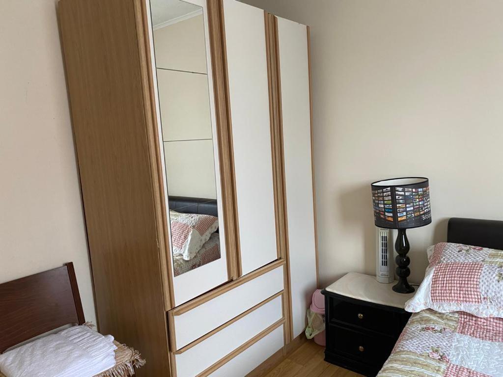 Specious Room In Northolt Northolt  Dış mekan fotoğraf